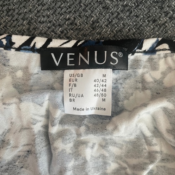 Venus Dress - Picture 9 of 9